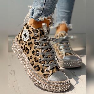 NWOT Fashion Classic Hi-Top Studded Sneakers (245)